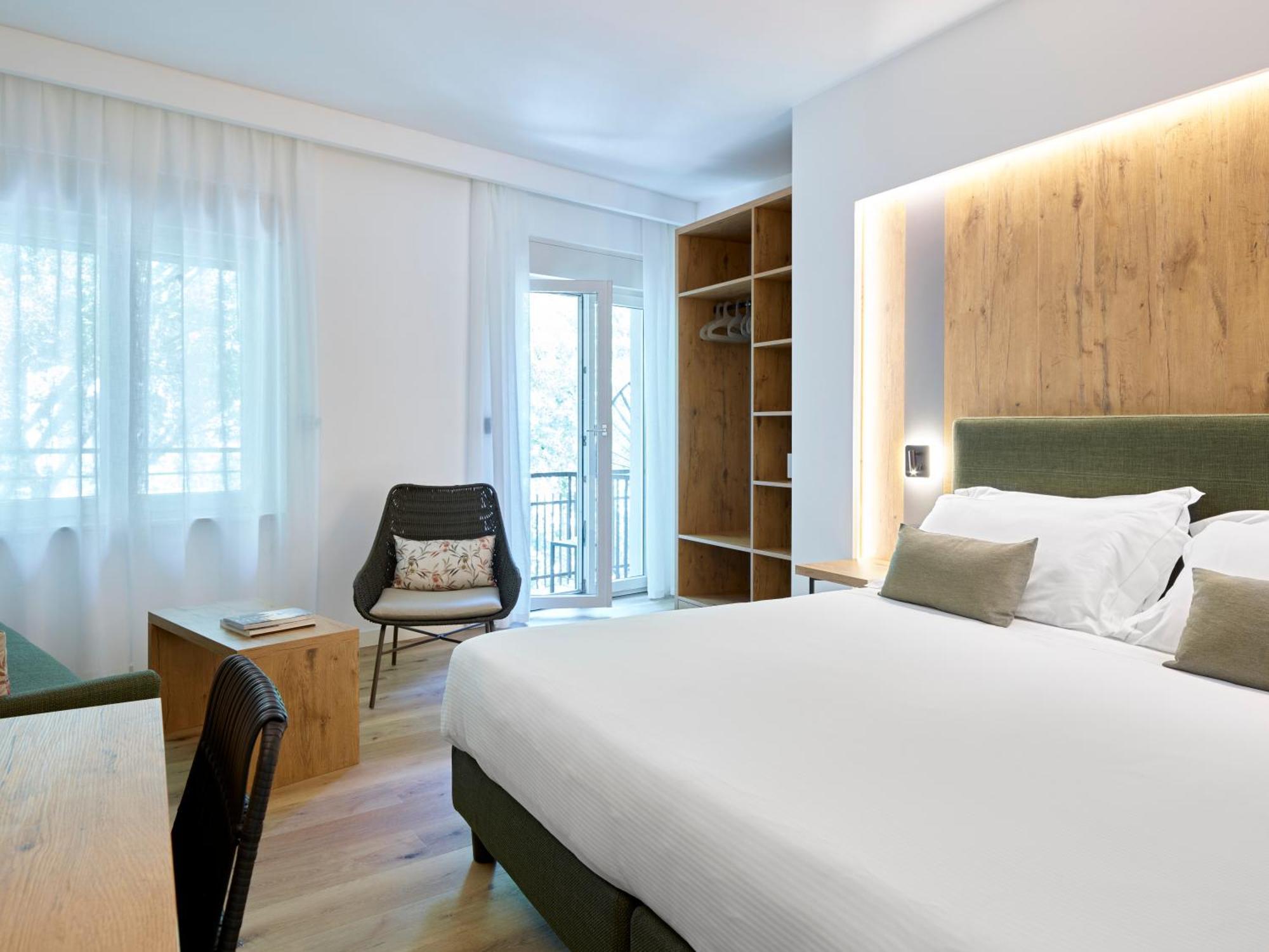 Hotel America