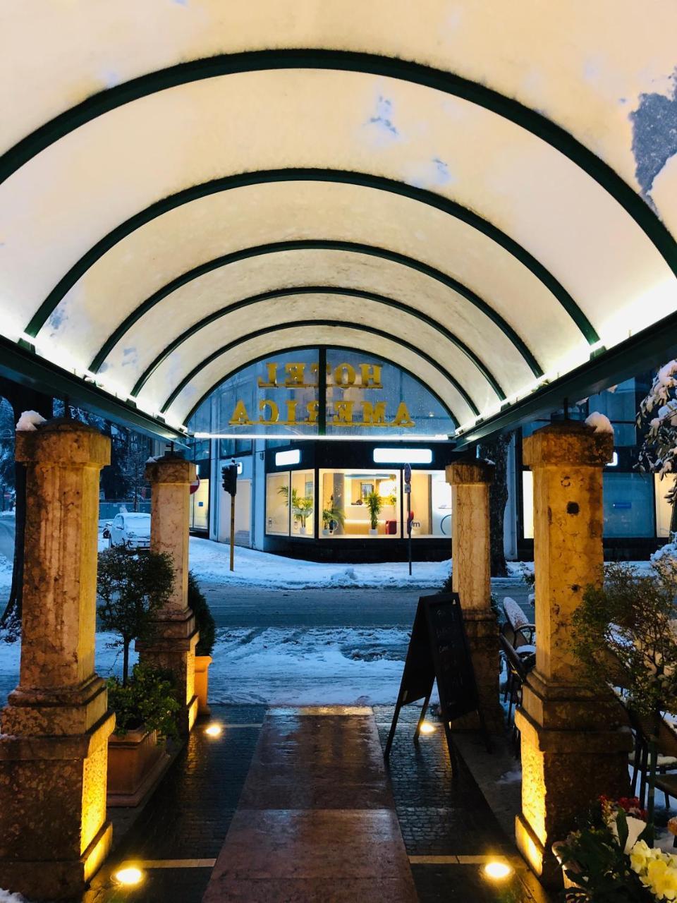 Hotel America